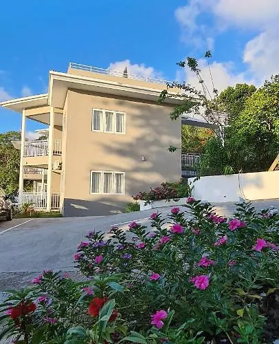 Harmony Self-catering Гостевой дом Бо-Валлон
